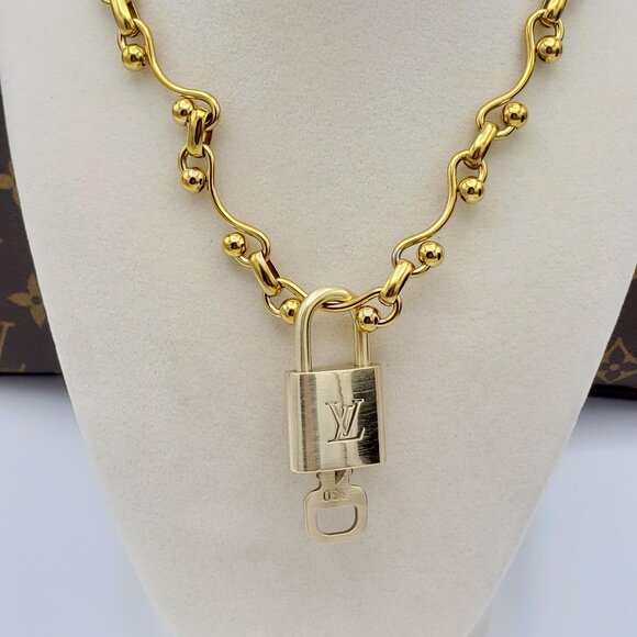 Authentic Louis Vuitton Padlock w/Unbranded Stainless Steel Gold Plated Chain - Picture 7 of 9